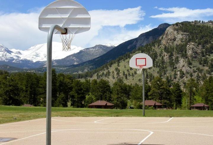 Ymca Of The Rockies Hotel Estes Park Eksteriør billede